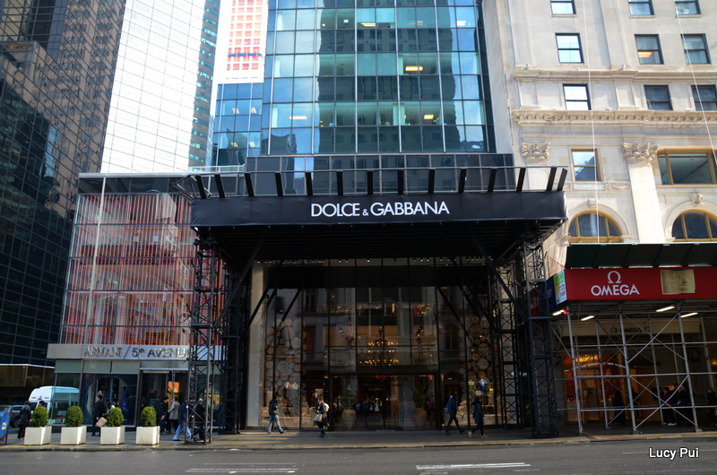 Tiendas de Dolce&Gabanna y Armani en la 5ta Avenida, NYC 